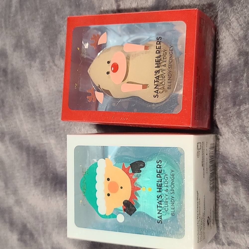 Brand new 2 for 1 blendy spongey by the Crème Shop - Picture 1 of 6